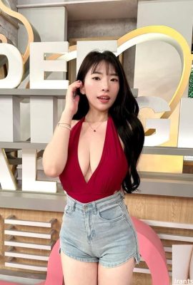 ブロンドの美しさ「Tu Huini」はとても美しく、目を楽しませ、エキサイティングです（10p）