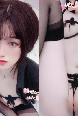 若々しいピンクの体が何であるかを見るための法的美しい少女「黒い絹の誘惑」（11p）