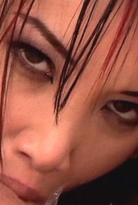 黒ストッキングを履いたセクシーな女の子がマッチョな男の巨根でアナルを激しく貫かれる(15P)