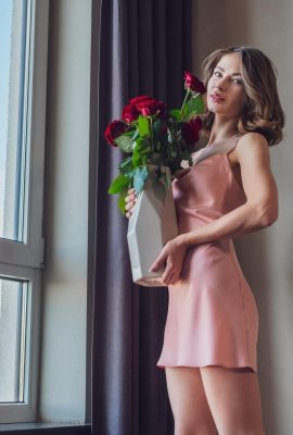 ヒラリー C – 朝の花 (112P)