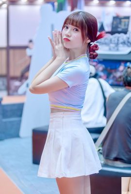 「ユウ・シャオウェン」は熱くて豊満で誘惑に満ちています（10P）