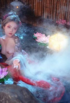 巨乳クラシック美女入浴