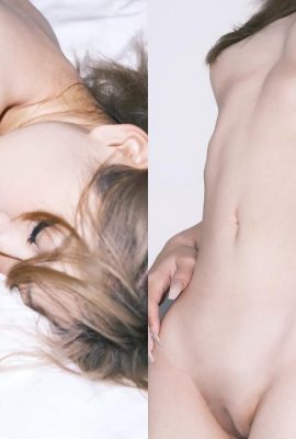 タトゥーを入れた金髪美少女が色白ボディと柔らかマンコを大胆露出（11P）