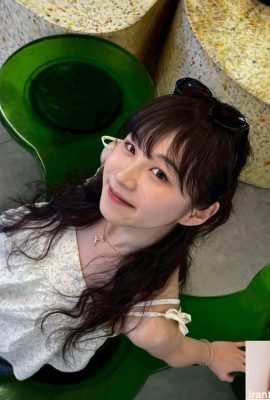 「カン・シミン」は繊細な顔立ちで誘惑感を完璧に醸し出しています(10P)