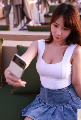 「シシィ」は大きな目、優しい笑顔、そしてとてもスタイルが良いです（10P）