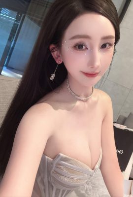 「アミラス・フー」は丸くて、ふっくらしていて、セクシーで、あなたを誘惑する彼女のトリックを披露します（10P）