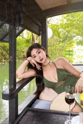 「ニッキ」さんの目を引く美人写真と福利厚生が魅力的（10P）