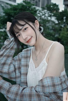 凹凸のあるボディカーブがセクシーで魅力的な「Qiqi」（10P）