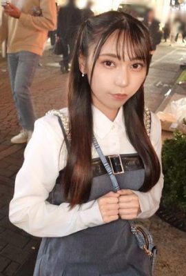 みり 20歳 學生(アイドル活動&ガールズバーでバイト) マジ軟派、初撮。 200GANA-3020 (13P)